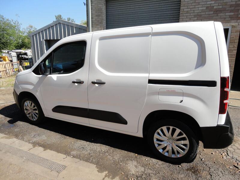 PEUGEOT PARTNER 1.5 BlueHDi 1000 Professional L1 H1 2019