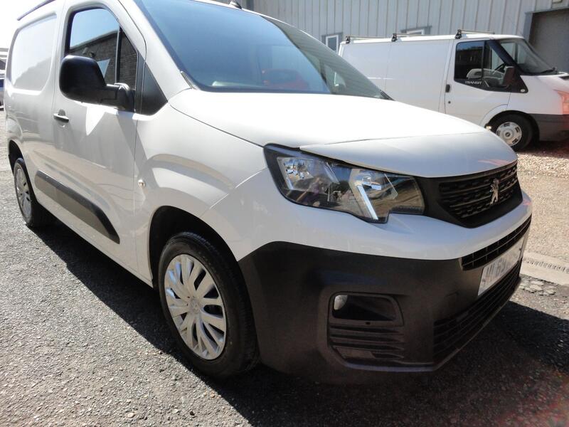 PEUGEOT PARTNER 1.5 BlueHDi 1000 Professional L1 H1 2019